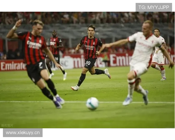 AC米兰内部矛盾加剧：新赛季的战术调整能否化解危机？