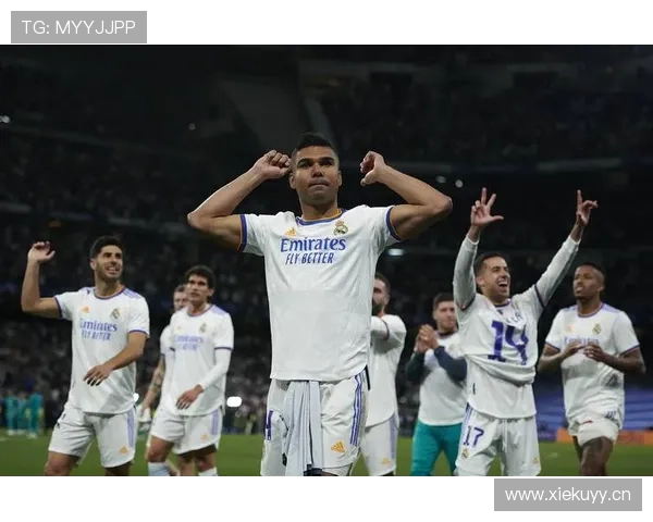 伪9号的终极答案：本泽马如何重新定义现代中锋